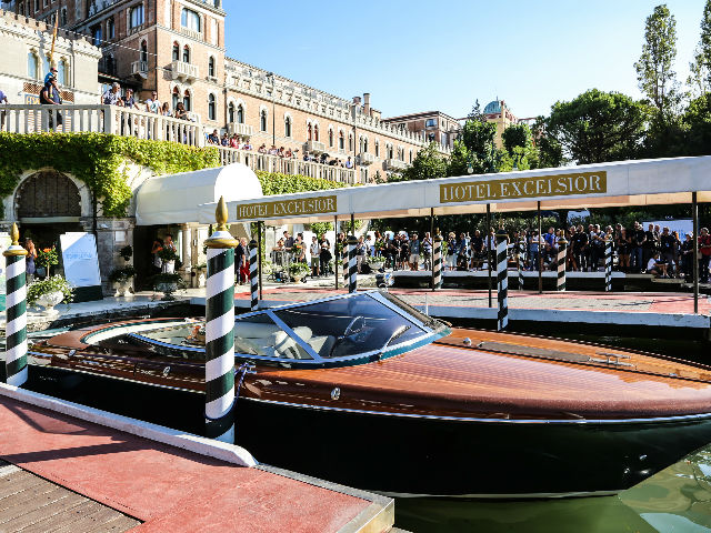 2017威尼斯电影节上的丽娃游艇